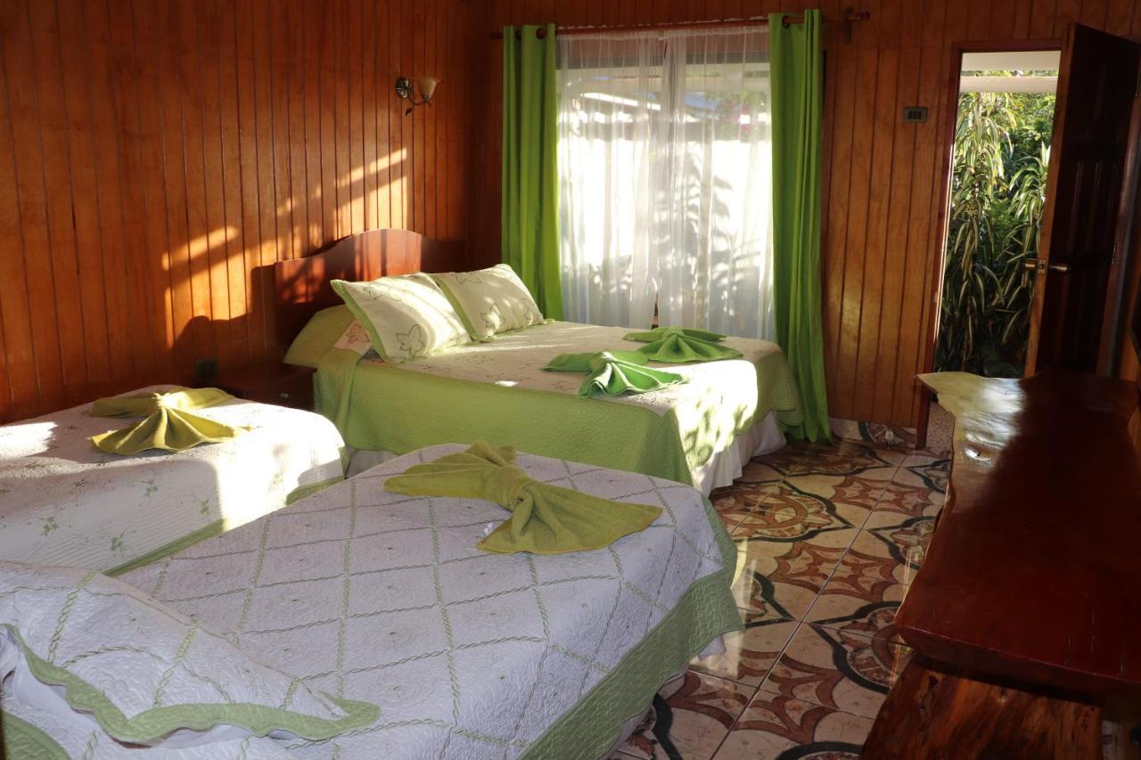 Hostal Avareipua Hanga Roa Exterior foto