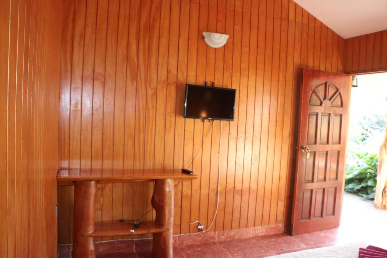 Hostal Avareipua Hanga Roa Exterior foto